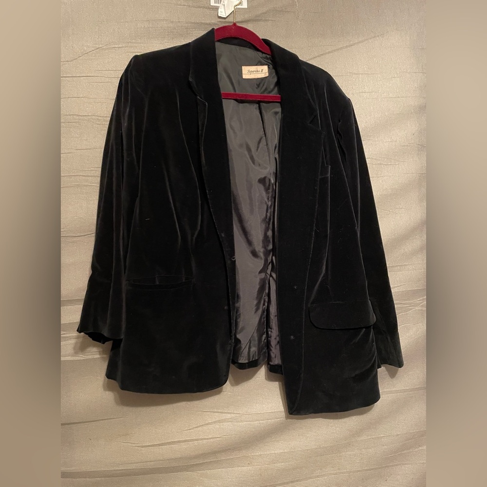 Separates III Black Jacket